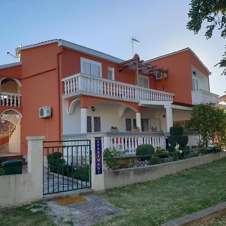 Apartments Martinovic By The Sea Kukljica Ngoại thất bức ảnh