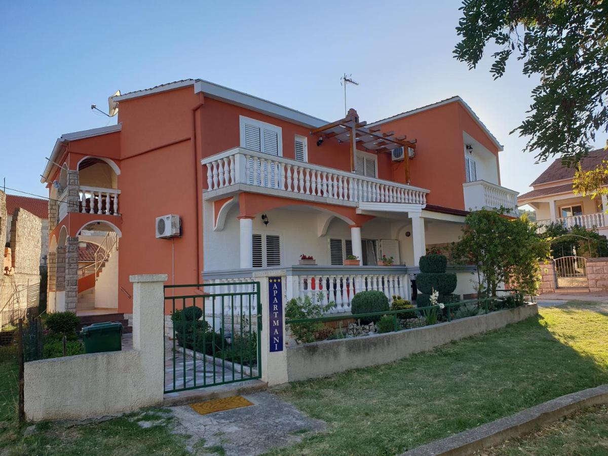 Apartments Martinovic By The Sea Kukljica Ngoại thất bức ảnh