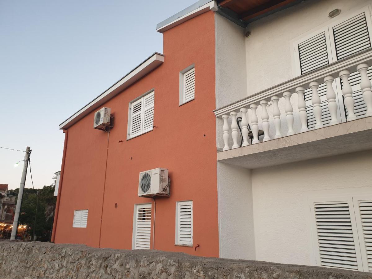Apartments Martinovic By The Sea Kukljica Ngoại thất bức ảnh