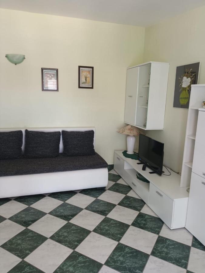 Apartments Martinovic By The Sea Kukljica Ngoại thất bức ảnh