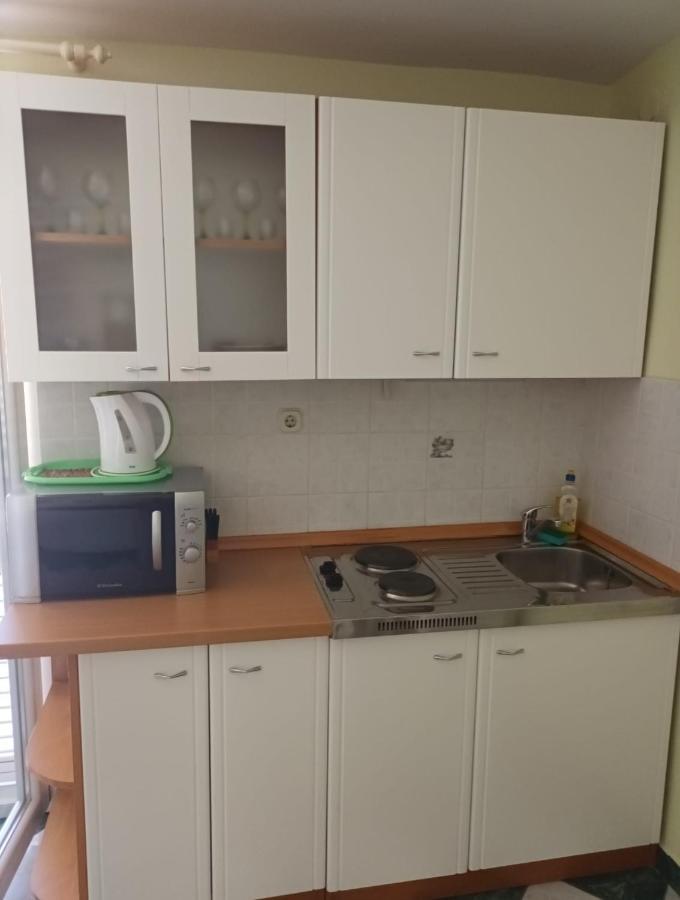 Apartments Martinovic By The Sea Kukljica Ngoại thất bức ảnh
