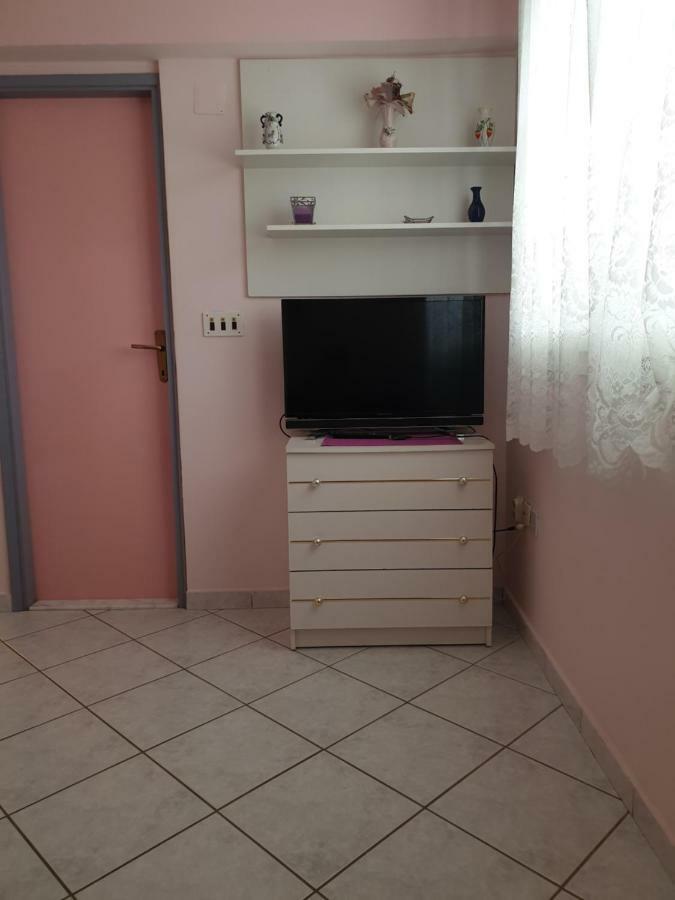 Apartments Martinovic By The Sea Kukljica Ngoại thất bức ảnh